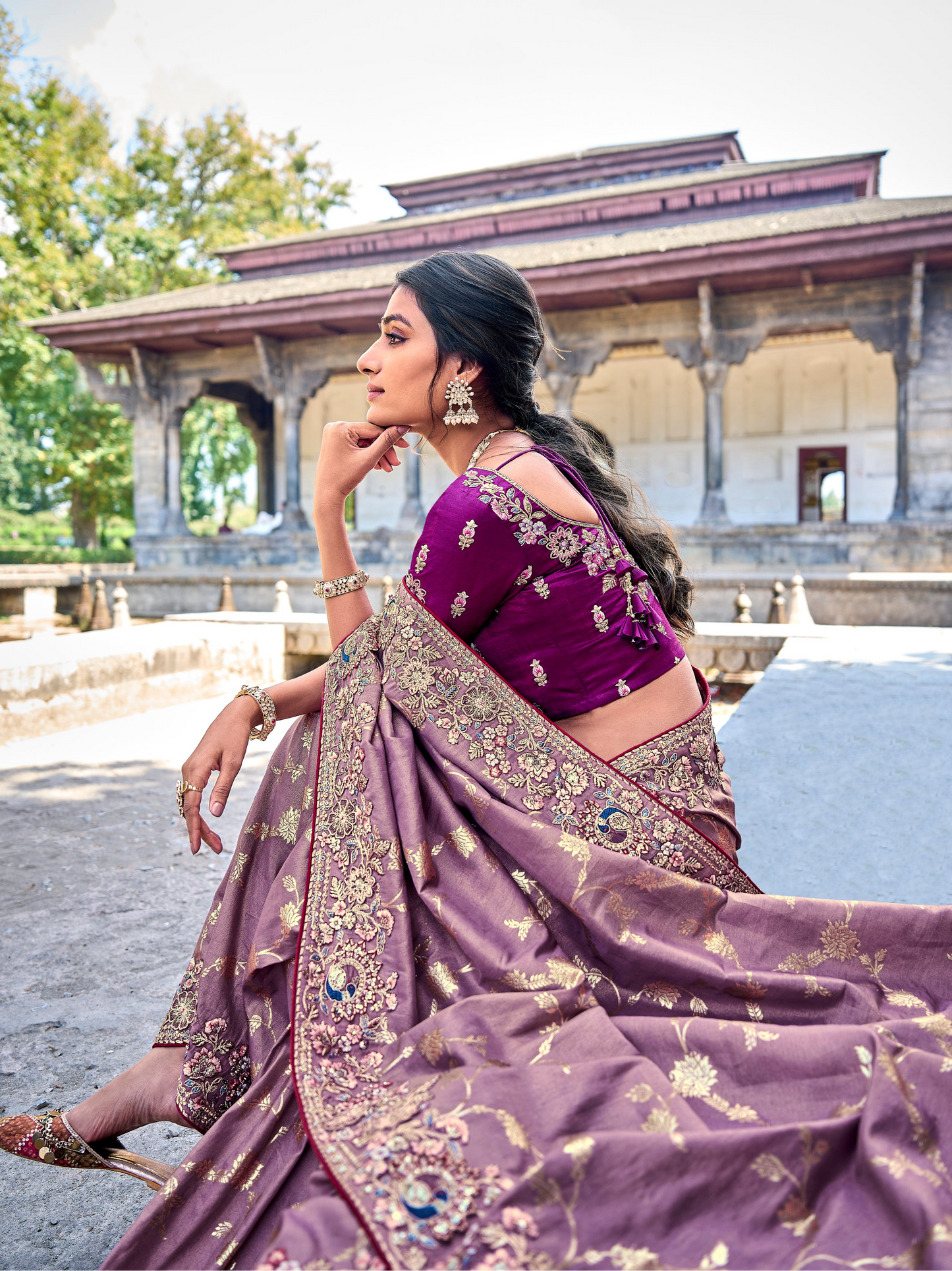 Faded Purple Gadwal Silk Saree with Magenta Blouse for Events