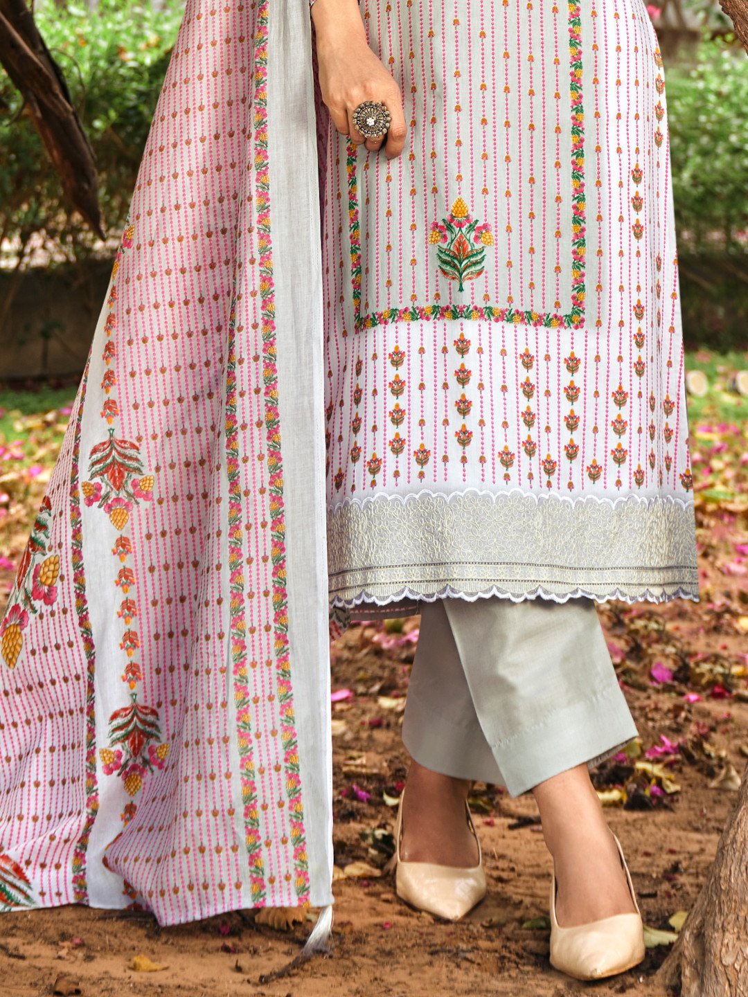 Cotton Wear – Stylish cotton outfits for modern desi living.