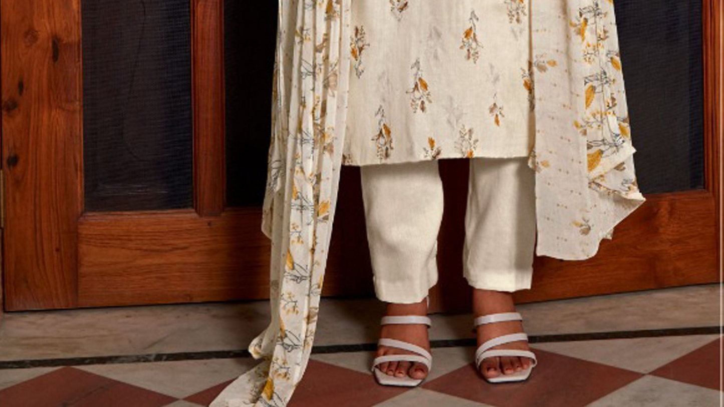 Casual pastel yellow cotton salwar kameez pant with chiffon dupatta