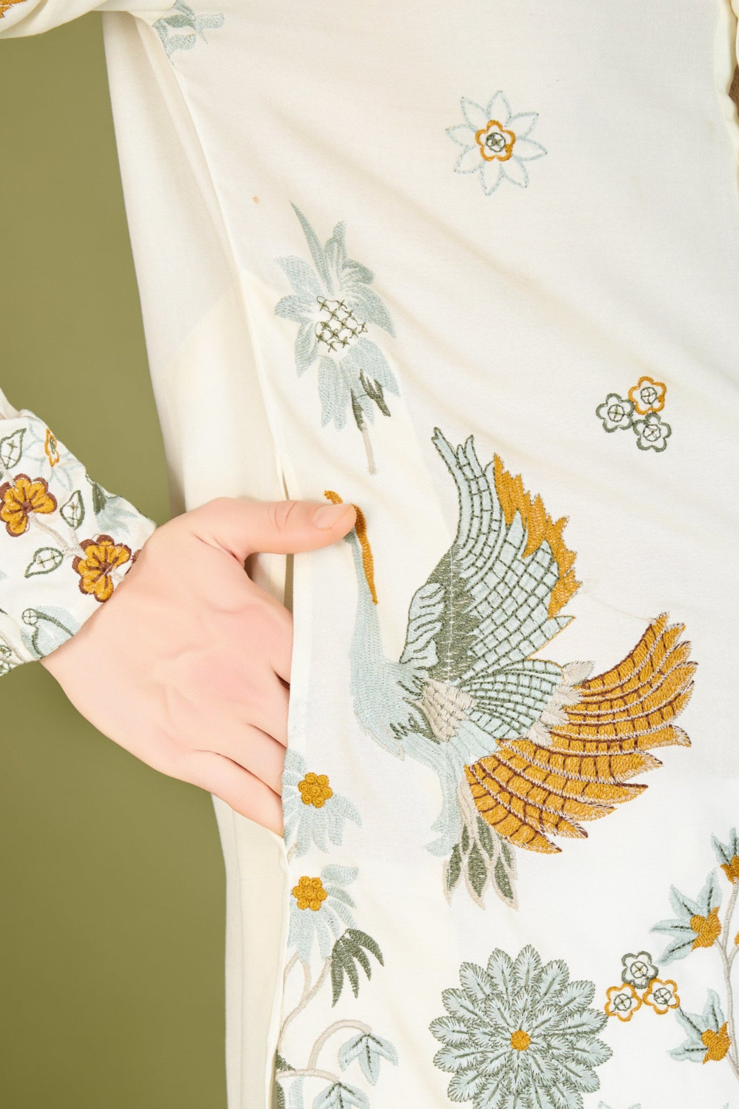 white kurta,plus size available,Comfort Fit,Premium Fabric,Express Delivery.