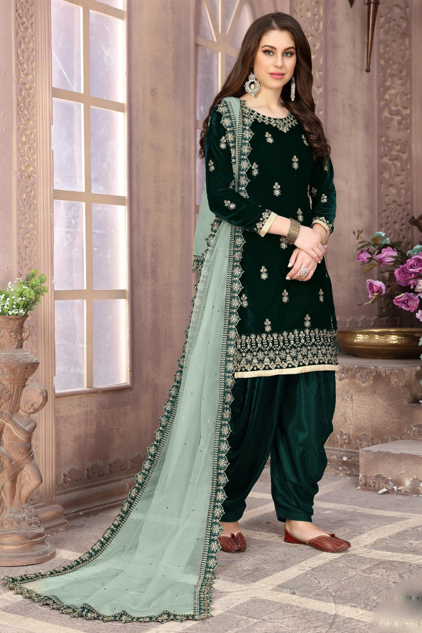 Green Patiyala symbolizes freshness and festivity – great for Mehndi or family gatherings.