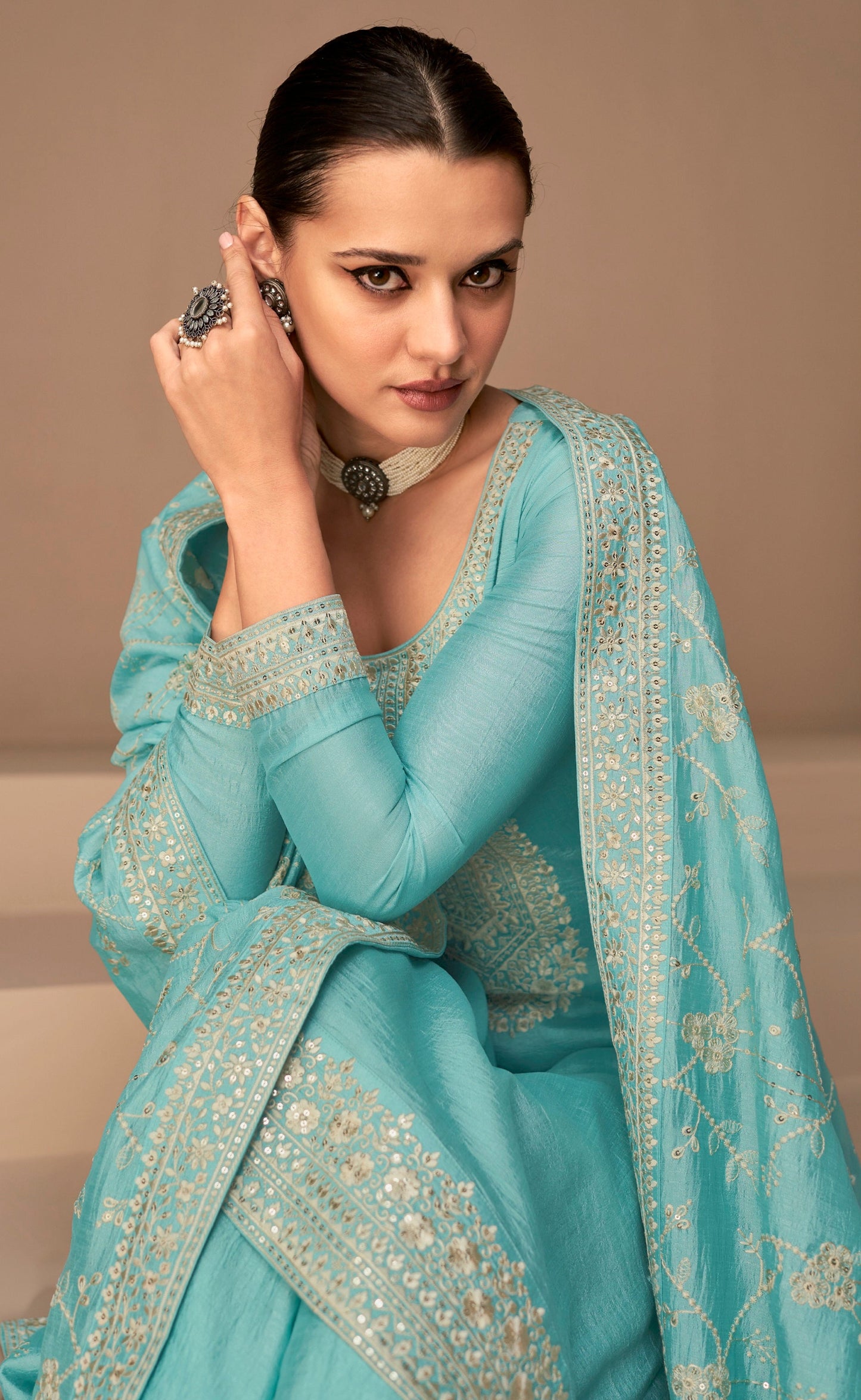 Cyan is a refreshing, uplifting color that blends the calmness of blue with the energy of green.