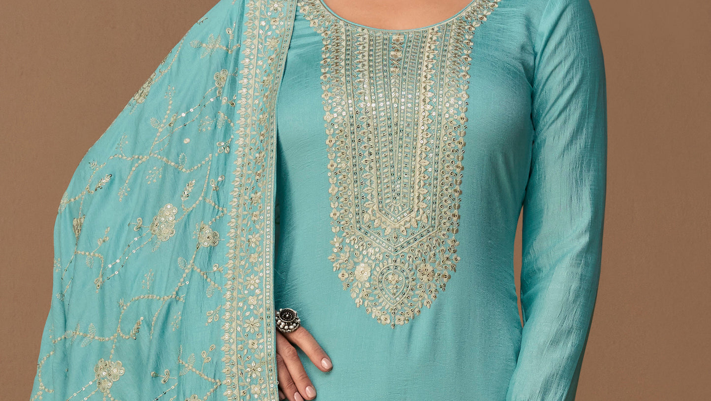 Cyan is a refreshing, uplifting color that blends the calmness of blue with the energy of green.