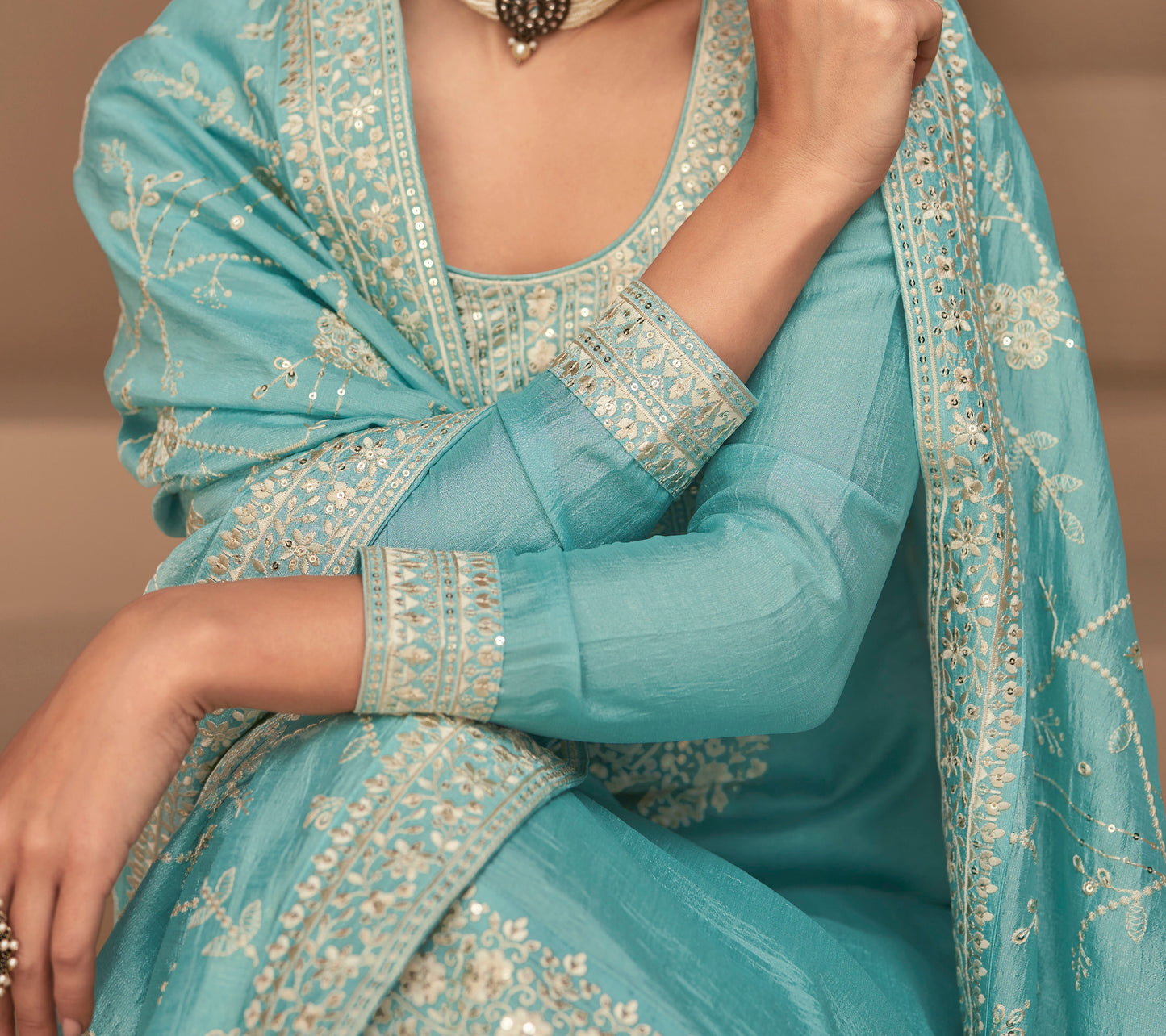 Cyan is a refreshing, uplifting color that blends the calmness of blue with the energy of green.