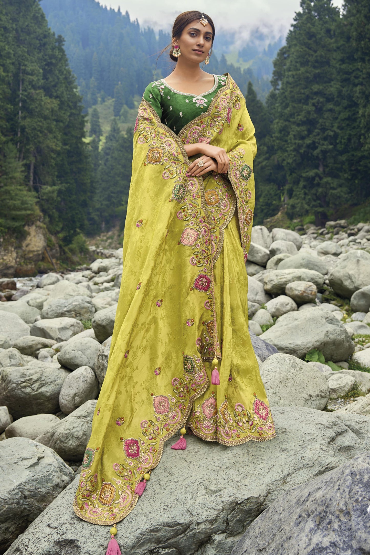 Yellow Saree brings sunshine and joy – ideal for Haldi, Eid, or summer events.
Yellow Saree brings sunshine and joy – ideal for Haldi, Eid, or summer events.