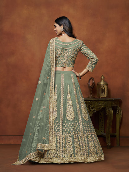 Green Lehenga for Eid – Soft and elegant, just right for a festive prayer day.
