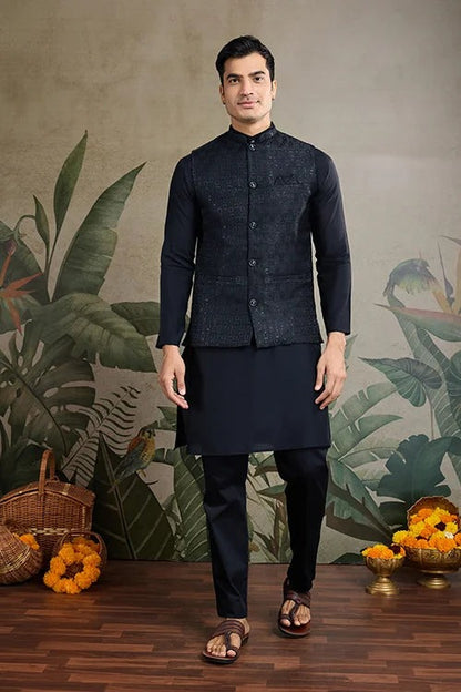 black kurta,plus size available,Comfort Fit,Premium Fabric,Express Delivery.
