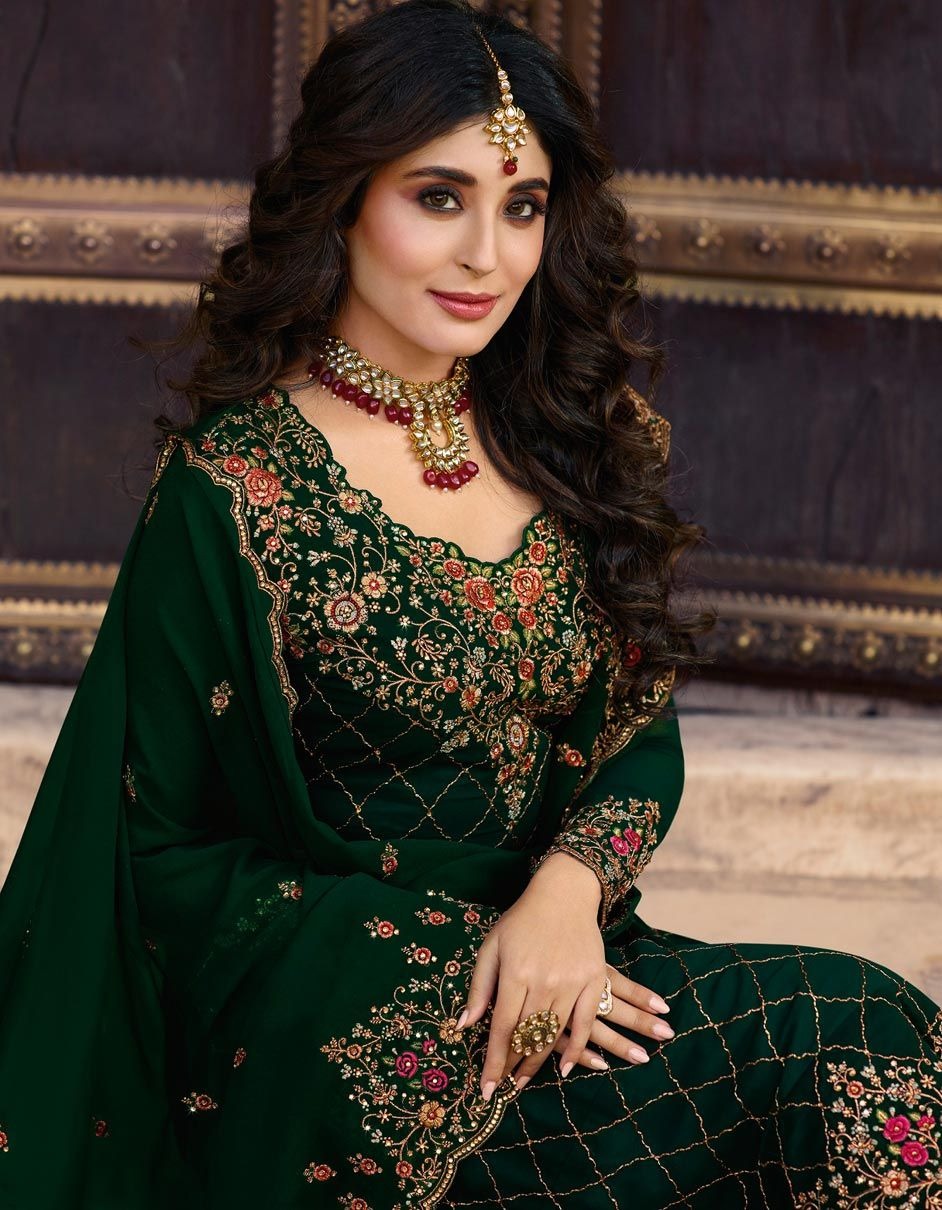 Dark Green Embroidered Bridal Georgette Salwar Kameez Incomfortable Wedding Wear