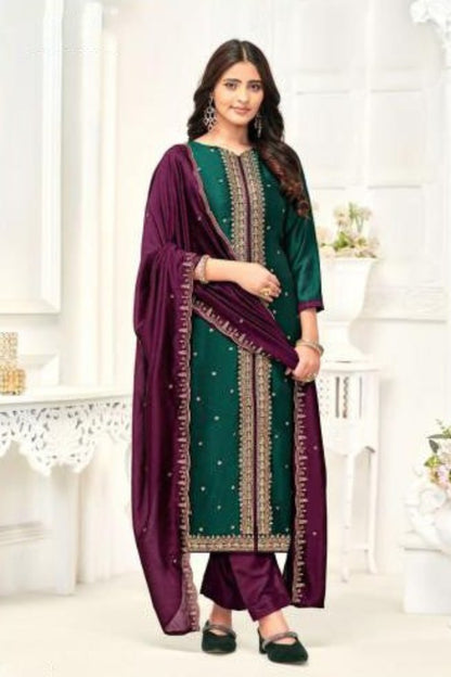 Dark green cotton outfit with a timeless and rich appeal, perfect for traditional events, cultural celebrations, and graceful everyday styling.
