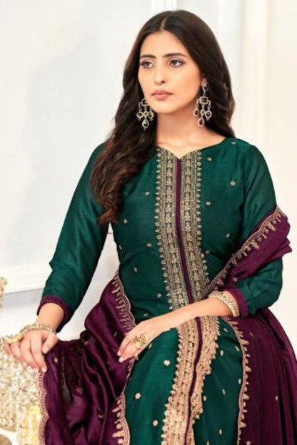 Dark green cotton outfit with a timeless and rich appeal, perfect for traditional events, cultural celebrations, and graceful everyday styling.
