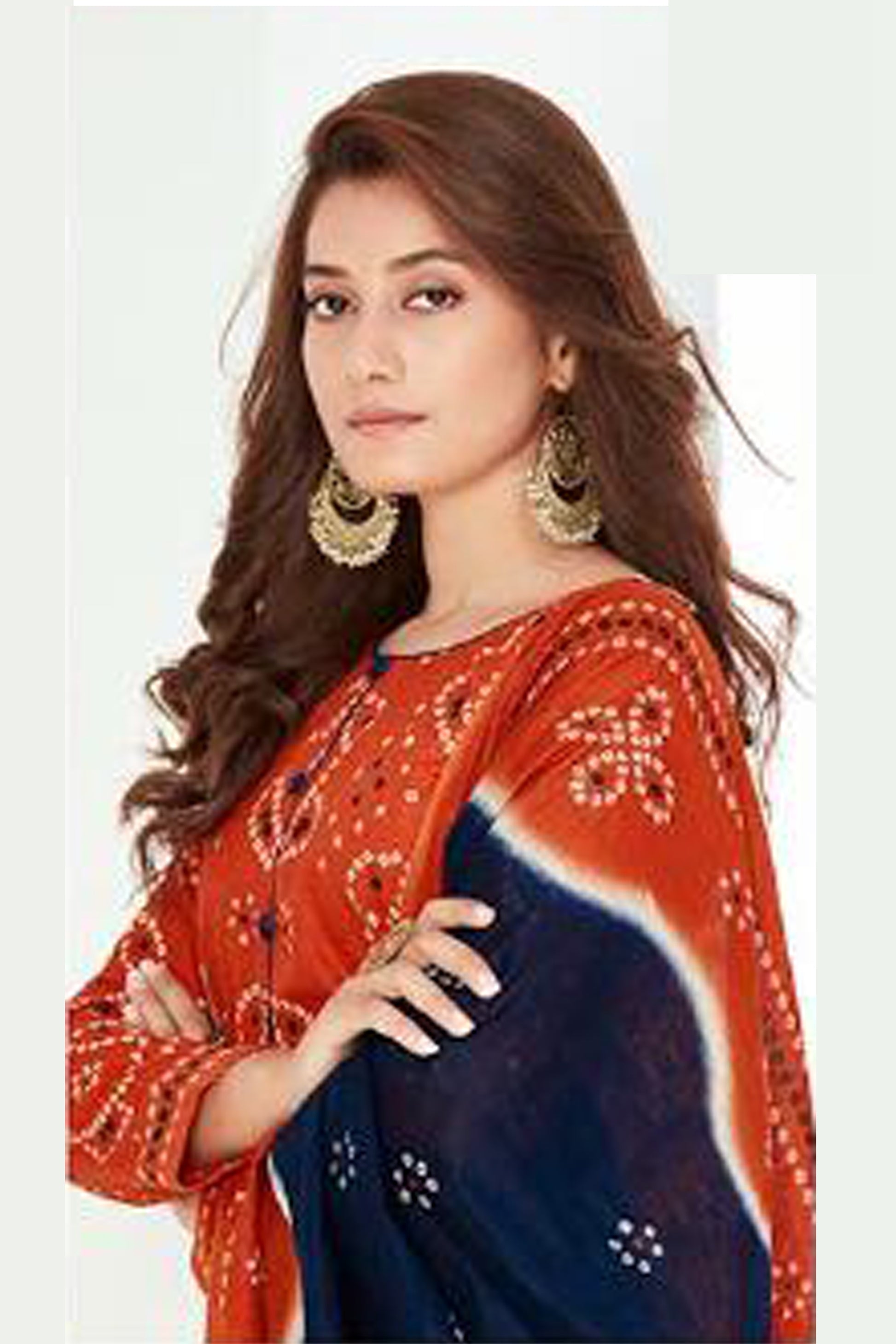 Red colour cotton wear speaks tradition and boldness – perfect for weddings and festive nights.
