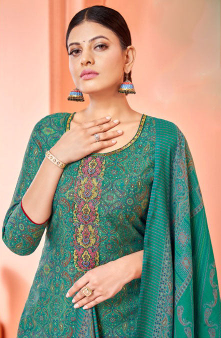 Green colour cotton wear symbolizes freshness and festivity – great for Mehndi or family gatherings.
