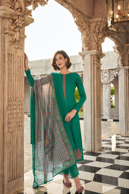 Green colour cotton wear symbolizes freshness and festivity – great for Mehndi or family gatherings.
