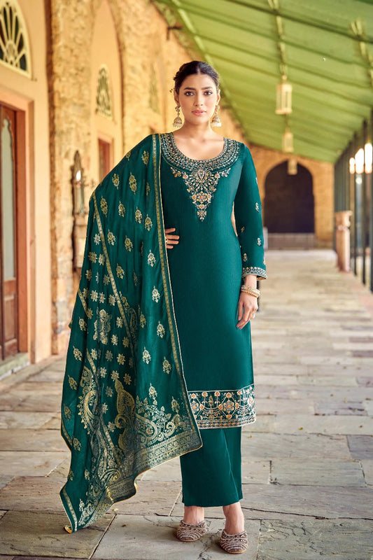 Cotton Wear – Celebrate Eid, Diwali & more in cotton comfort.
