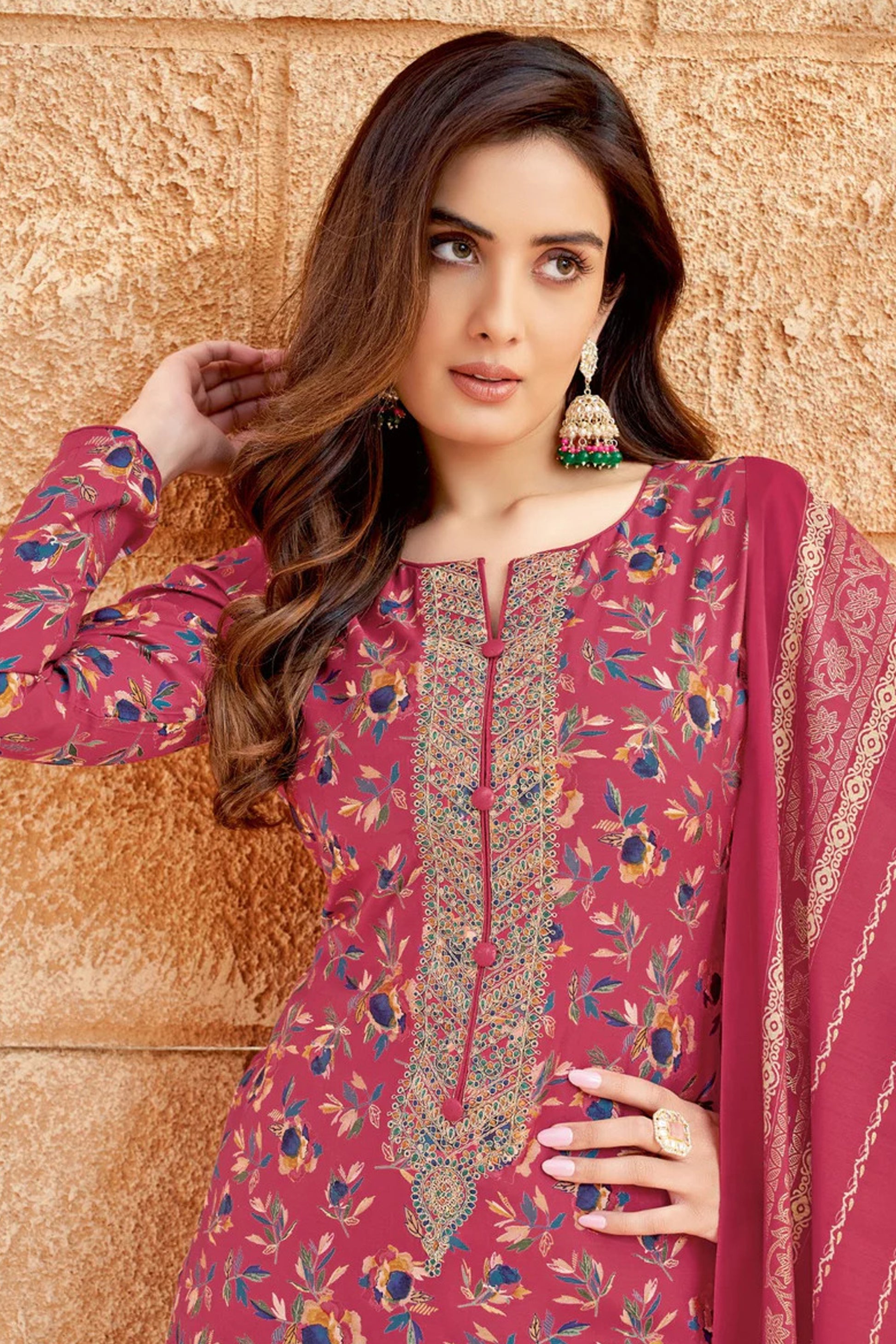 Pink colour cotton wear reflects softness and charm – perfect for graceful day functions.
