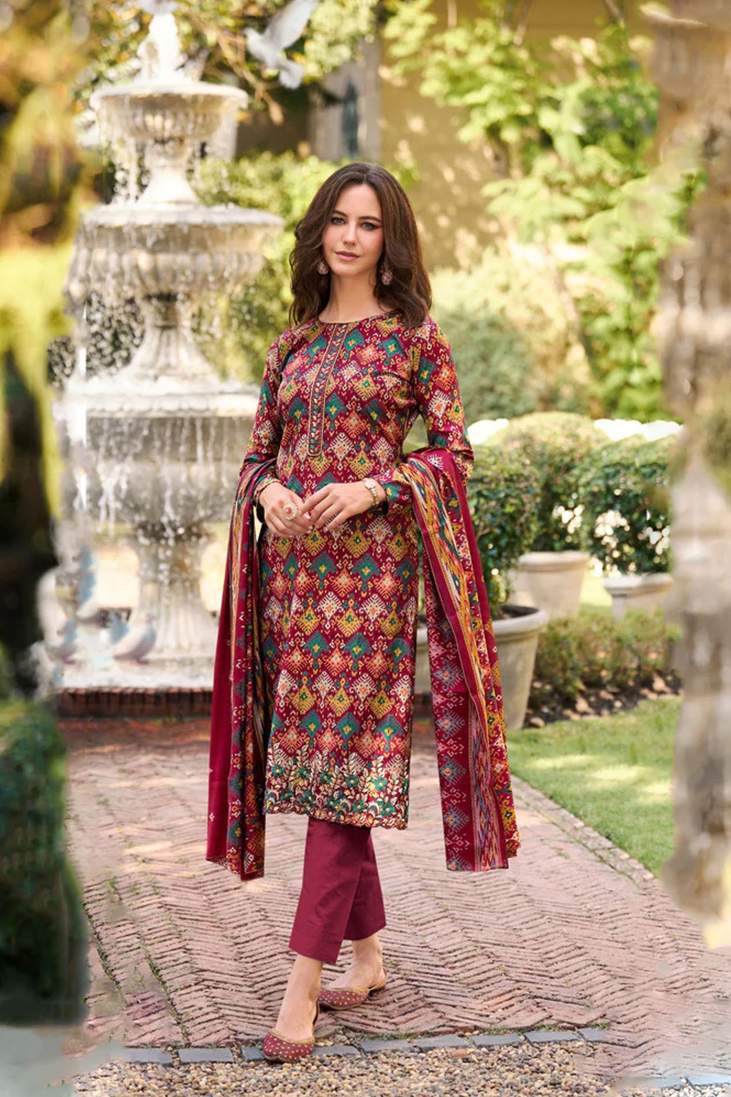Red colour cotton wear speaks tradition and boldness – perfect for weddings and festive nights.
