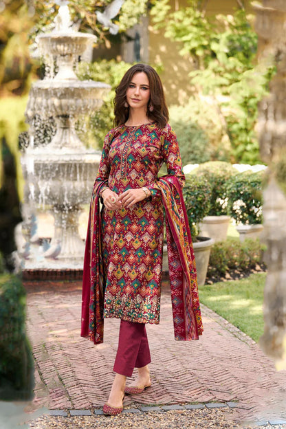 Red colour cotton wear speaks tradition and boldness – perfect for weddings and festive nights.
