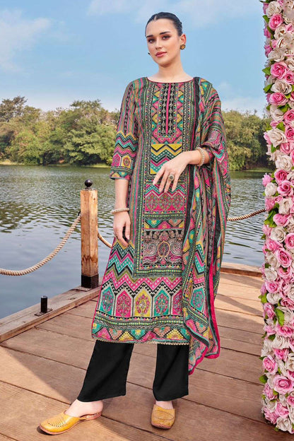 Black colour cotton wear defines elegance and confidence – perfect for evening parties and receptions.

