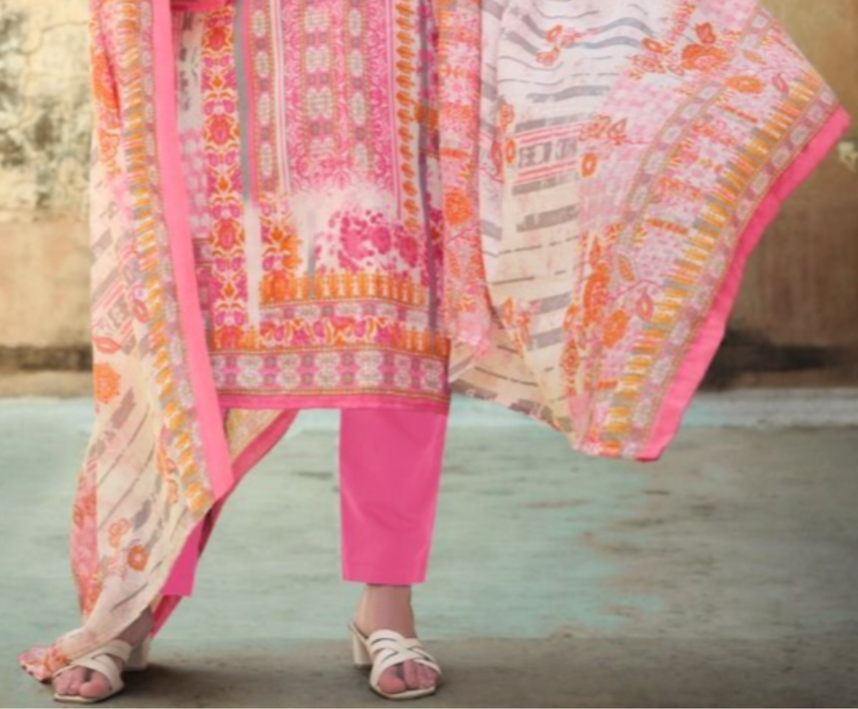 Light pink salwar kameez brings a soft, graceful charm—perfect for daytime events, casual gatherings, or festive occasions.
