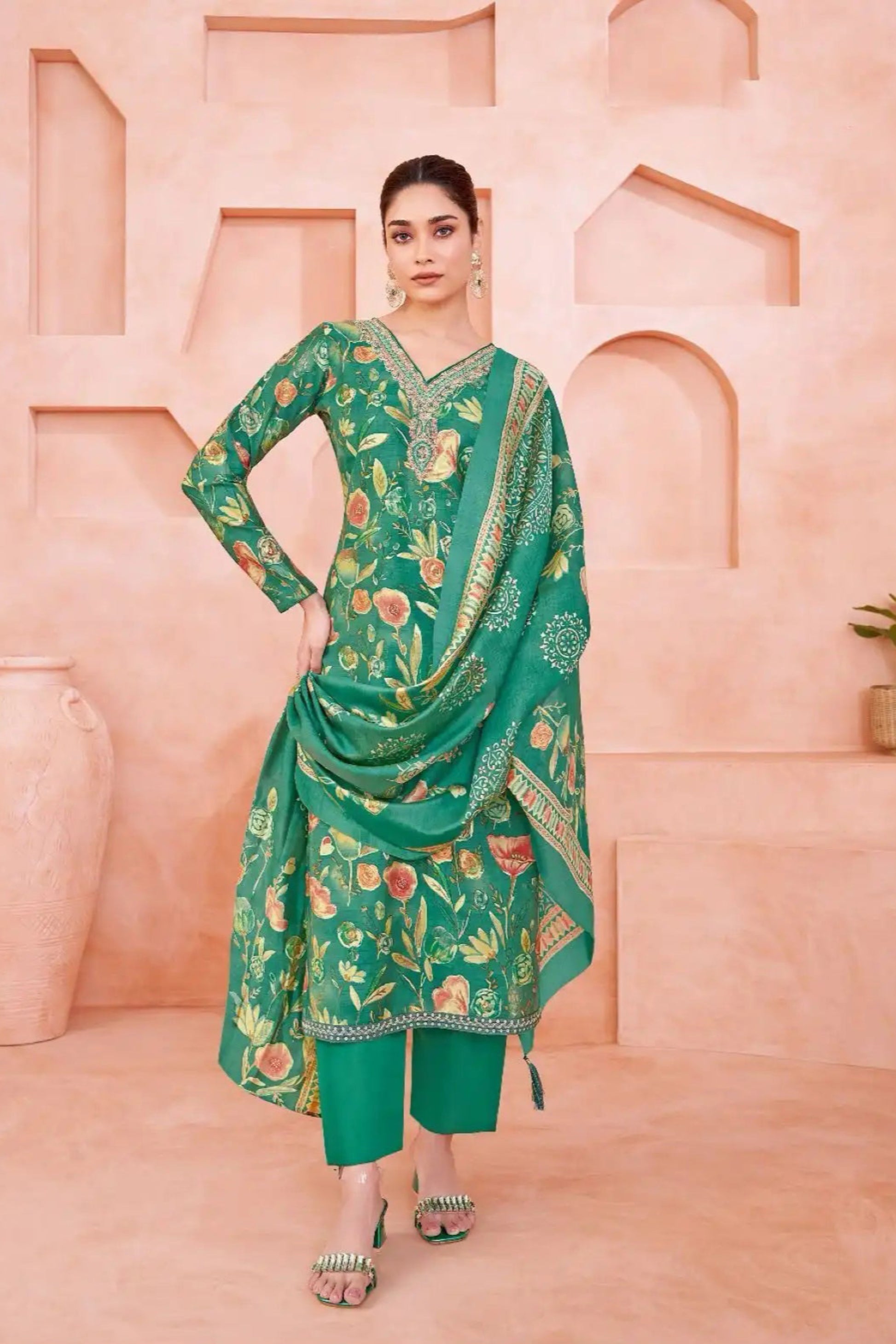 Green cotton outfit with a fresh and lively feel, perfect for everyday comfort, festive celebrations, and outdoor gatherings.
