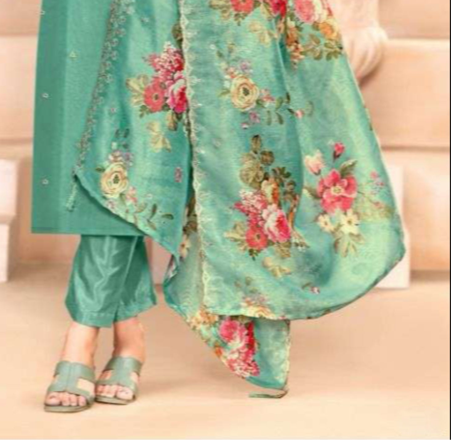 Light green cotton wear brings a fresh and soothing vibe, ideal for daytime outings and comfortable everyday elegance.
