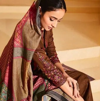 Brown cotton wear speaks tradition and boldness – perfect for weddings and festive nights.