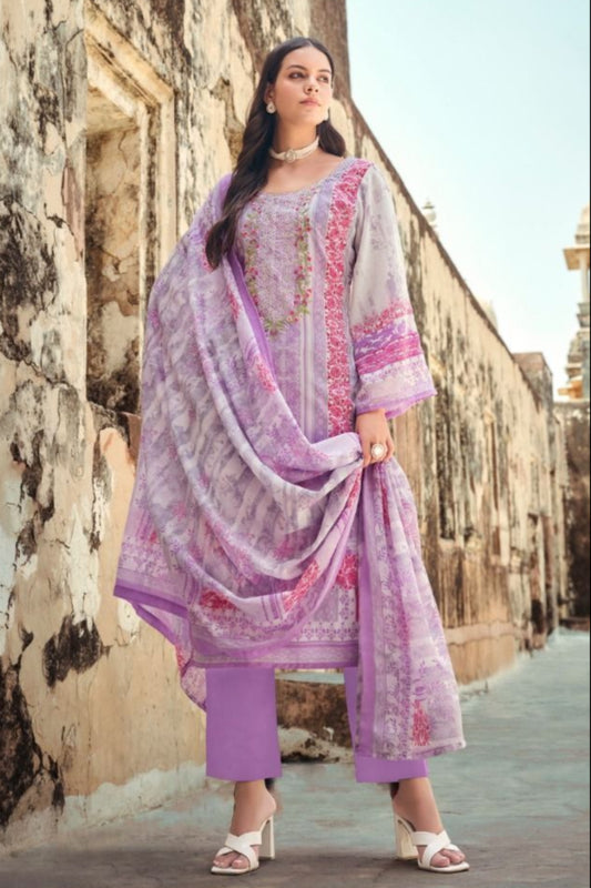 Purple salwar kameez adds a regal and elegant touch, perfect for festive occasions and evening gatherings.
