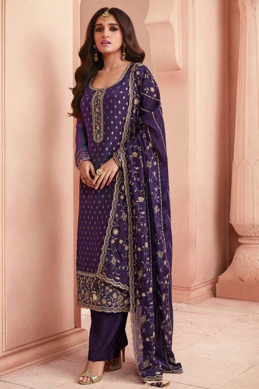 Royal and luxurious, purple salwar kameez evoke a sense of grace and grandeur.
