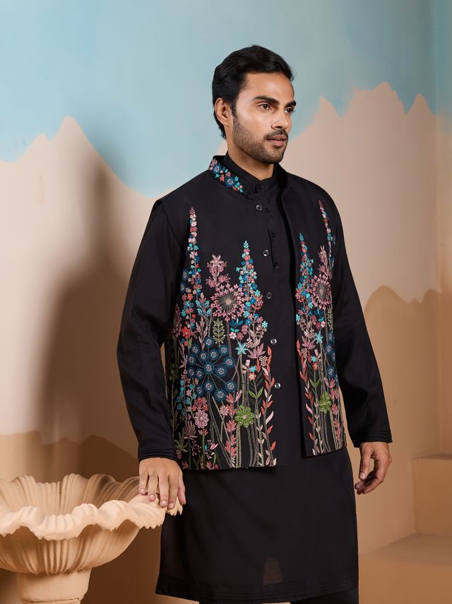 Indian Ethnic Kurta With Detailed Embroidery Work, Ready to Wear.
