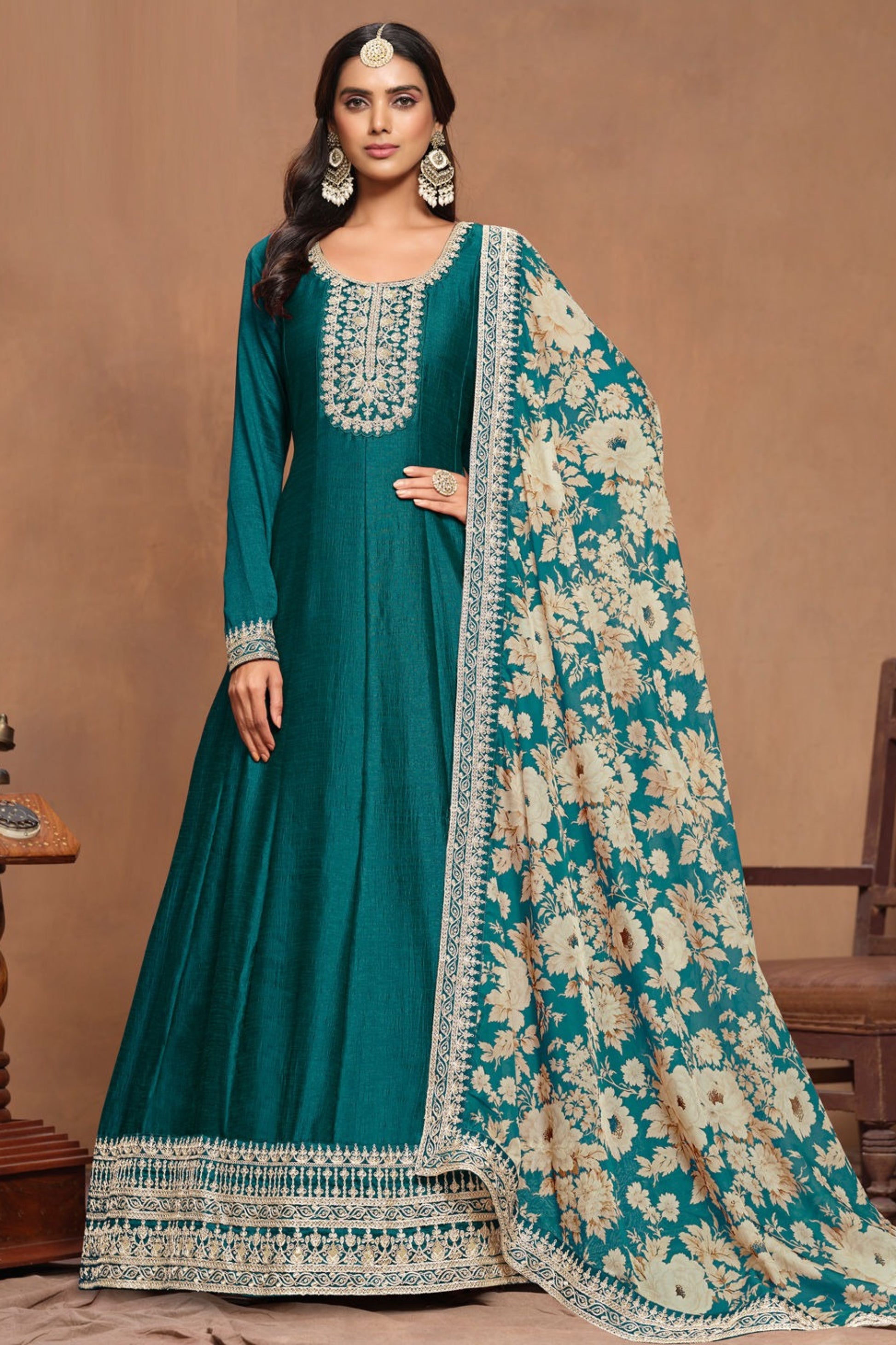 Anarkali Bazaar Lahore Pakistan Matching Dupatta for USA Customers