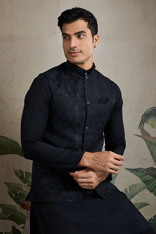 black kurta,plus size available,Comfort Fit,Premium Fabric,Express Delivery.