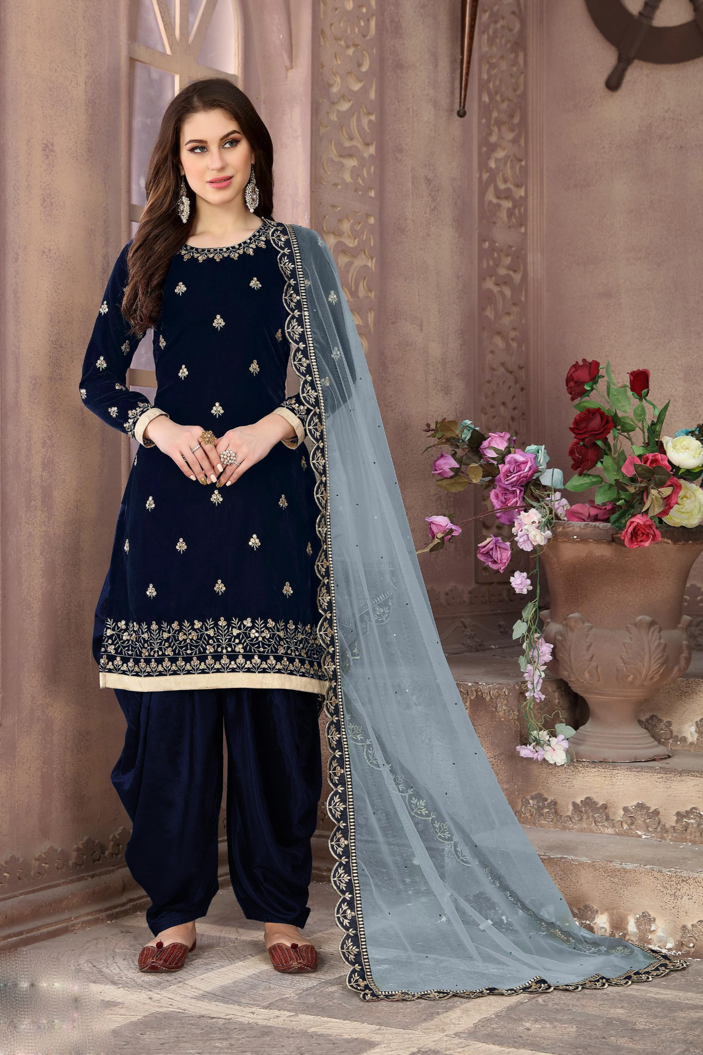 Pakistabni Indian Wedding Party Wear Embroidery Worked Salwar Kameez Dupatta Suit