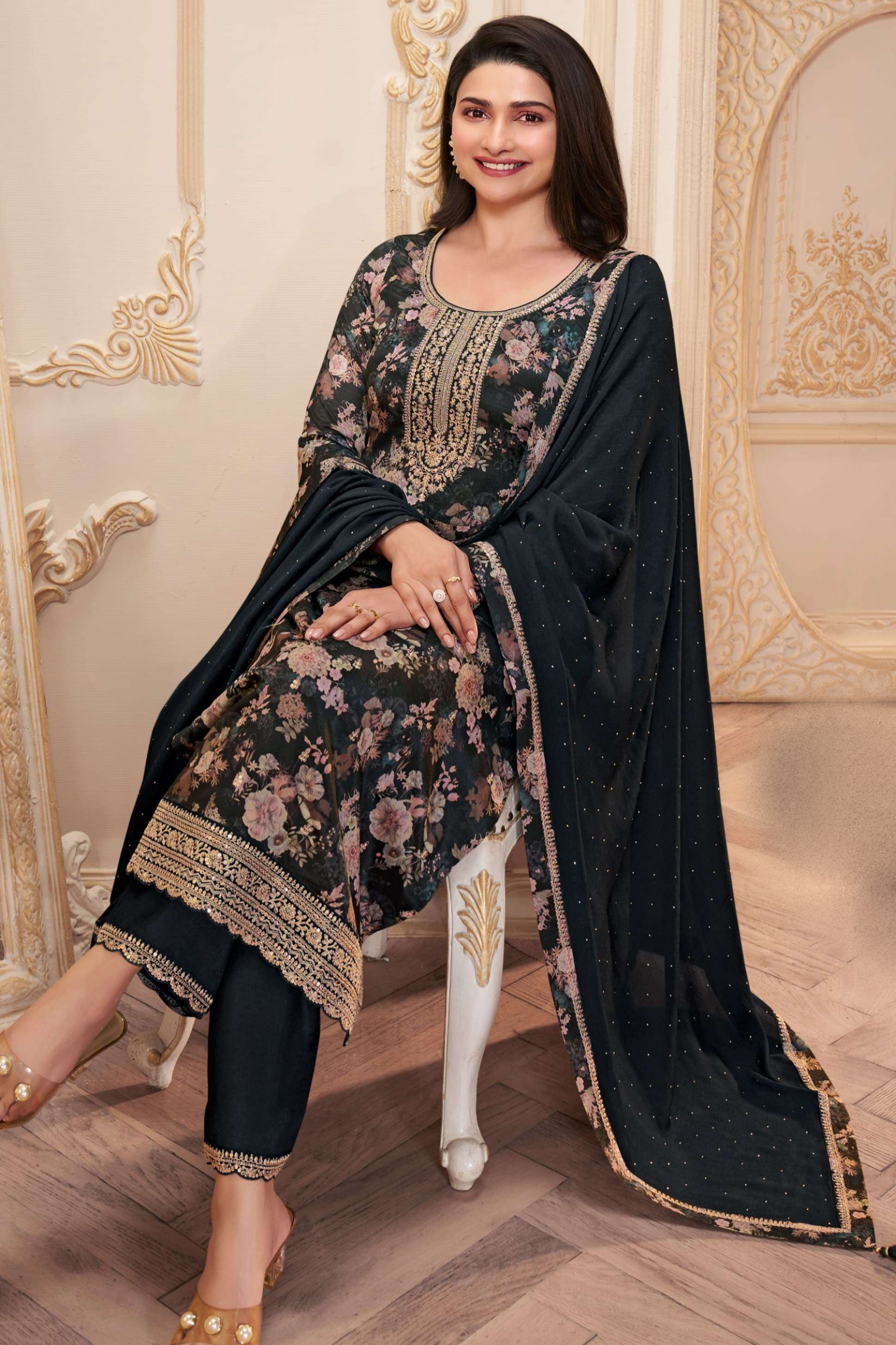 Black salwar kameez is always in fashion. It feels elegant and mysterious.
