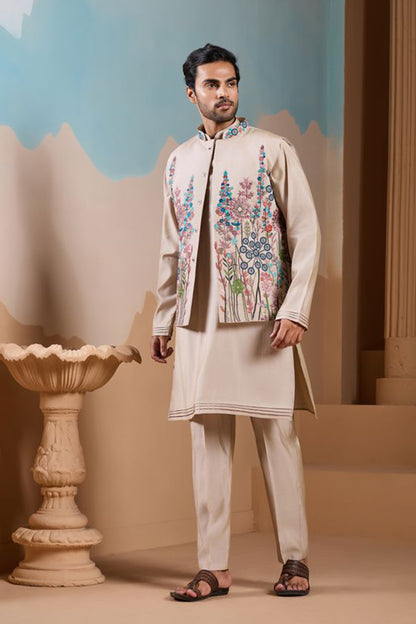Modern Silk Kurta For Men’s Wedding Wear – Stylish Ethnic Outfit.”