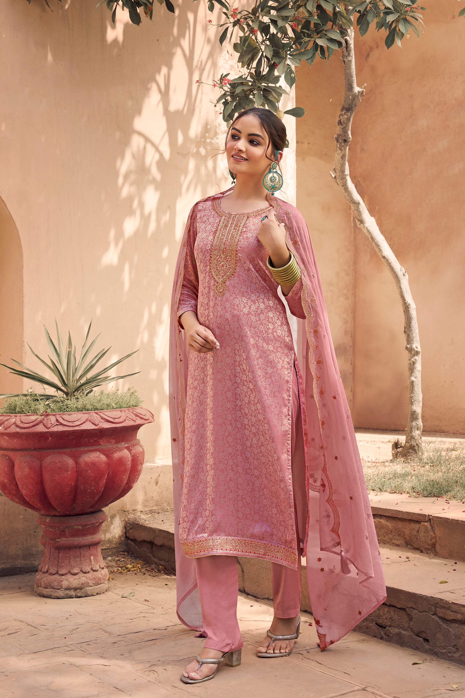 Elegant Light Pink Pakistani Designer Jacquard Silk Salwar Kameez Dress for weddings and festive occasions.