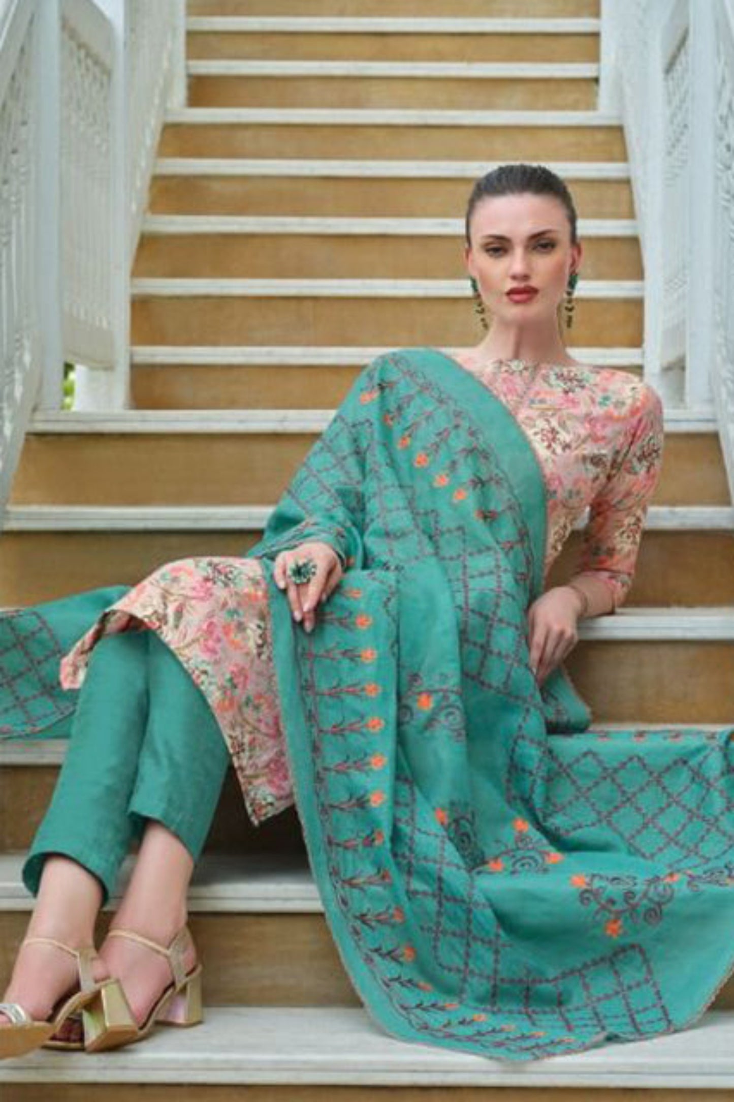 Pakistani designer cotton printed simple salwar kameez suit

