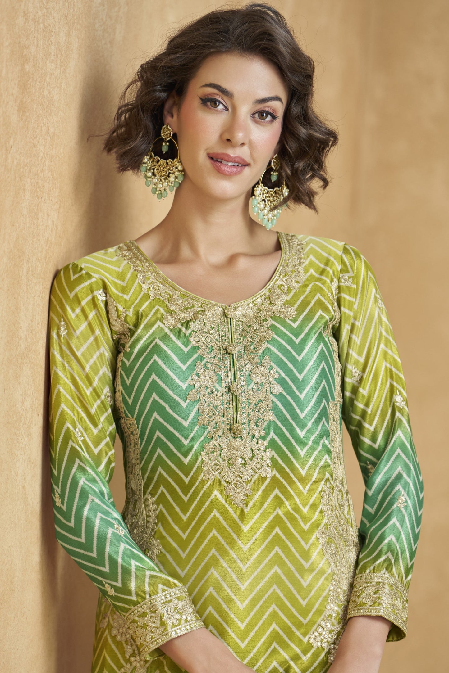 Dark green palazzo set brings together elegance and comfort, perfect for festive gatherings, casual functions, or everyday ethnic wear.
