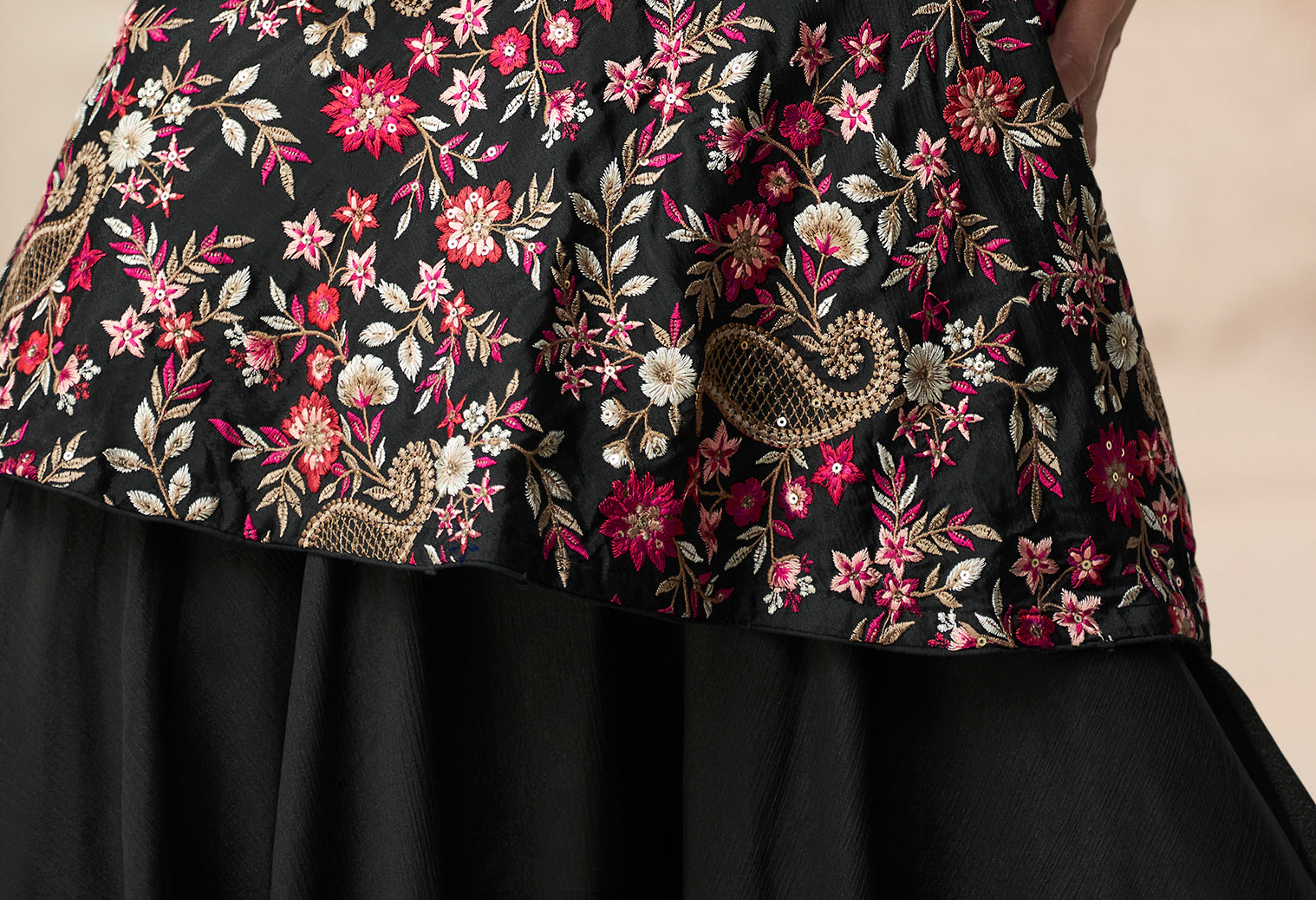 Classic black palazzo outfit with a stylish look, perfect for evening events and festive occasions.
