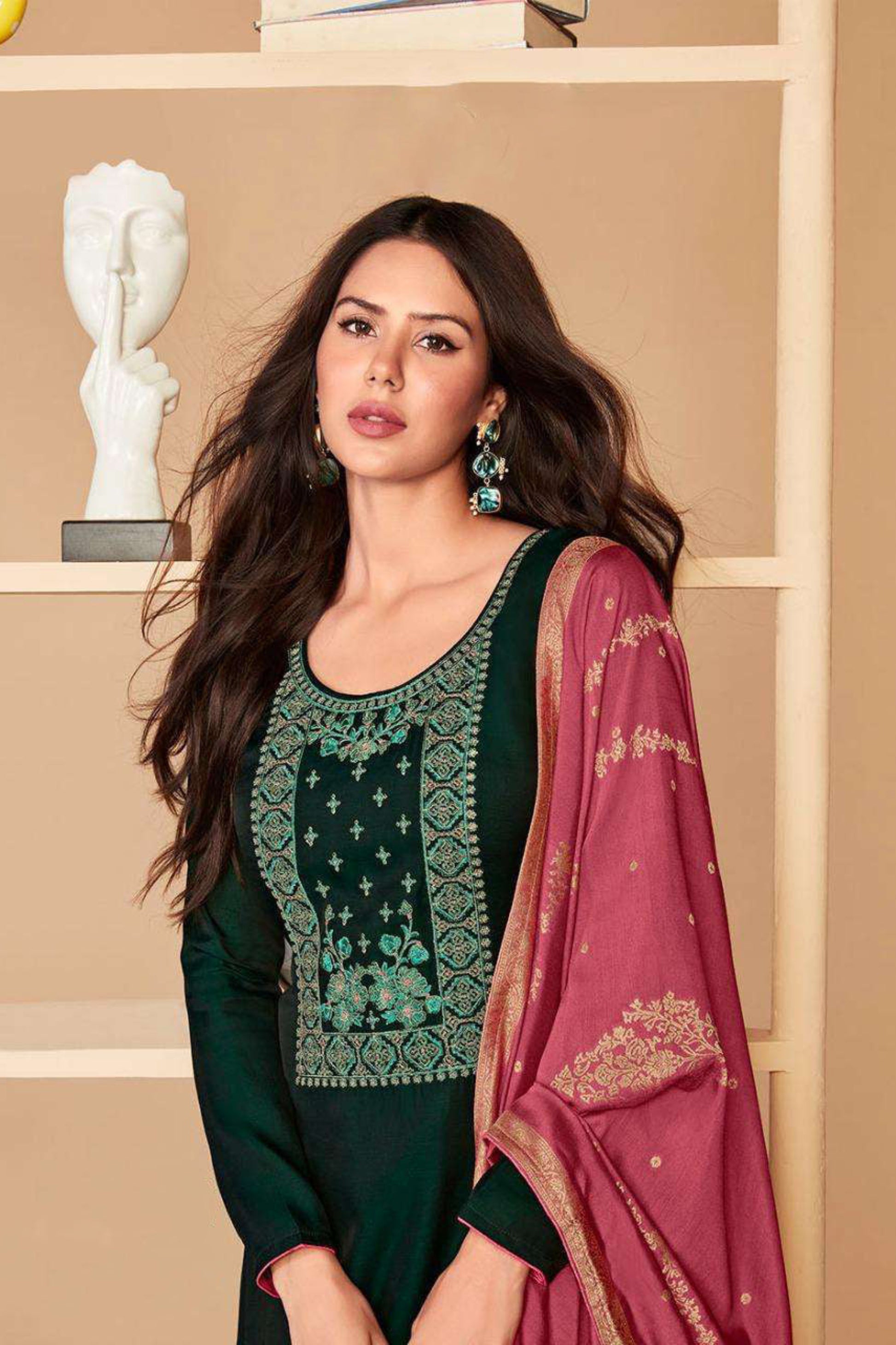 Elegant Green Salwar Kameez Premium Linen Palazzo Suit With Dupatta For Indian Wedding 