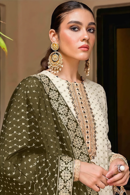 Mehendi function gown for women in USA
