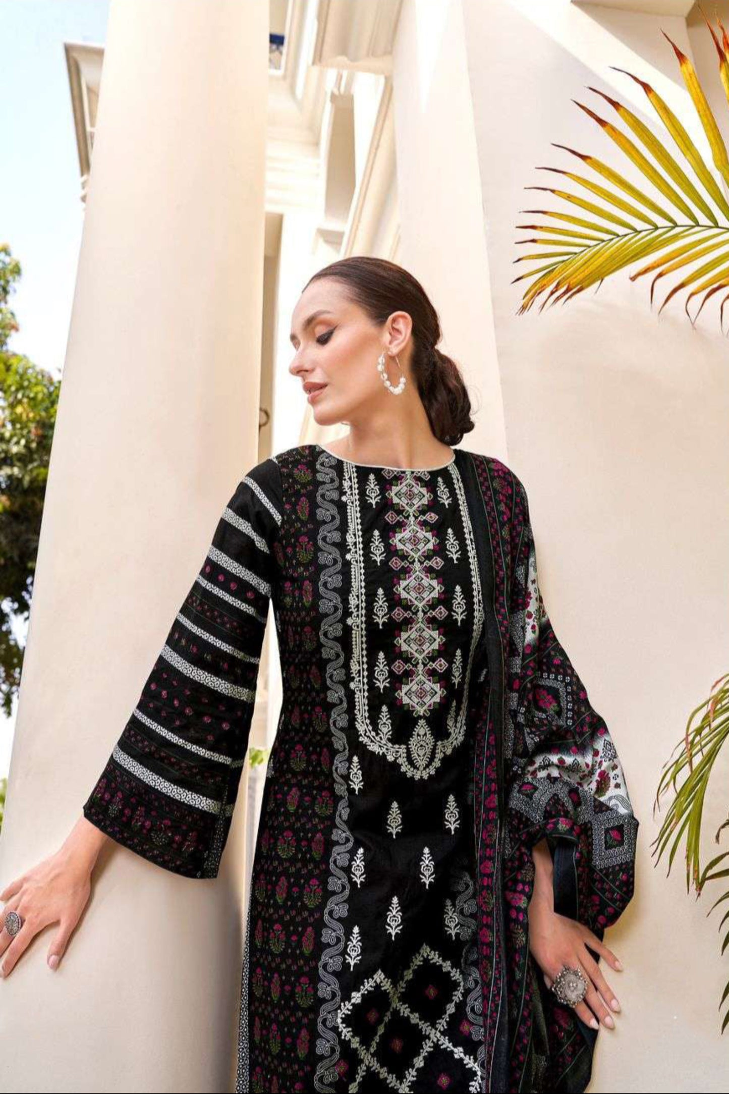 Black Color Pure cotton Wear simple shalwar kamiz in Beautiful Design