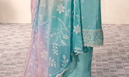 Blue salwar kameez feels calm and confident. Light or dark blue suits any time.
