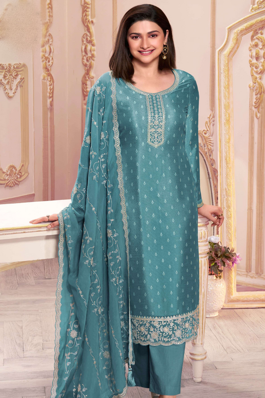 Blue salwar kameez feels calm and confident. Light or dark blue suits any time.
