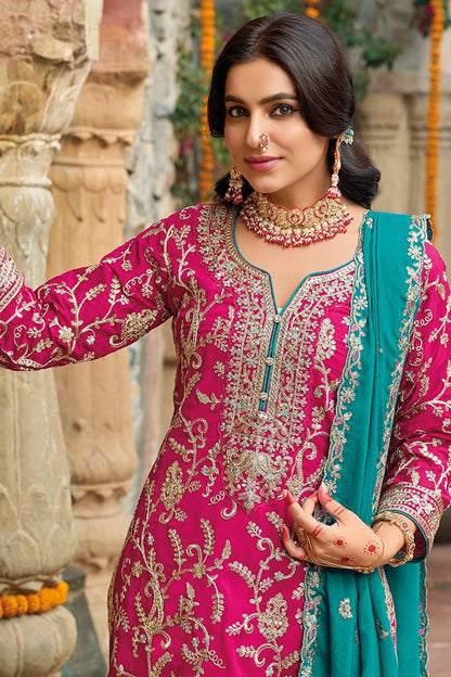 Pink salwar kameez is cheerful and lovely. Perfect for celebrations.
