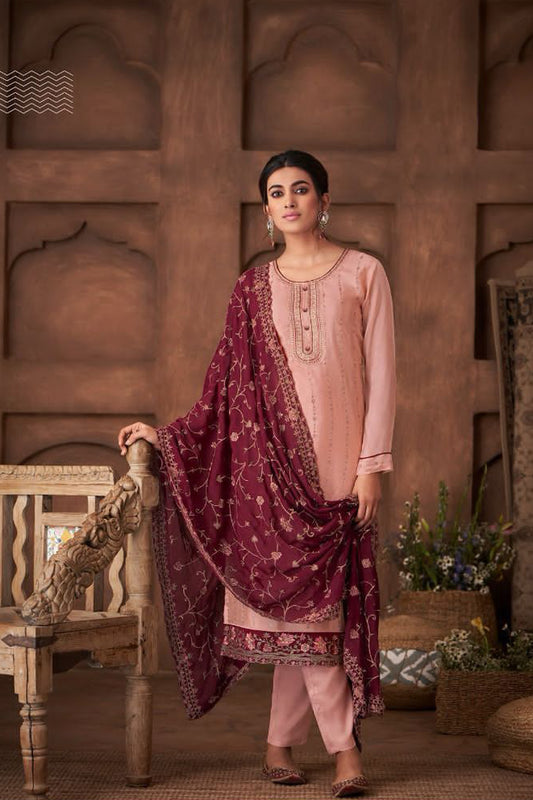 Pink salwar kameez is cheerful and lovely. Perfect for celebrations.
