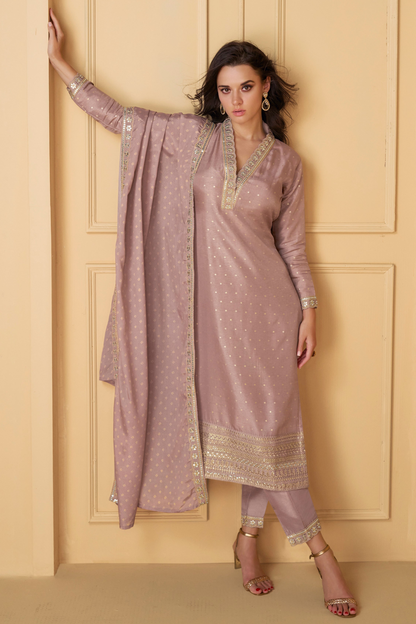 You can wear them for festivals, weddings, or casual days.
