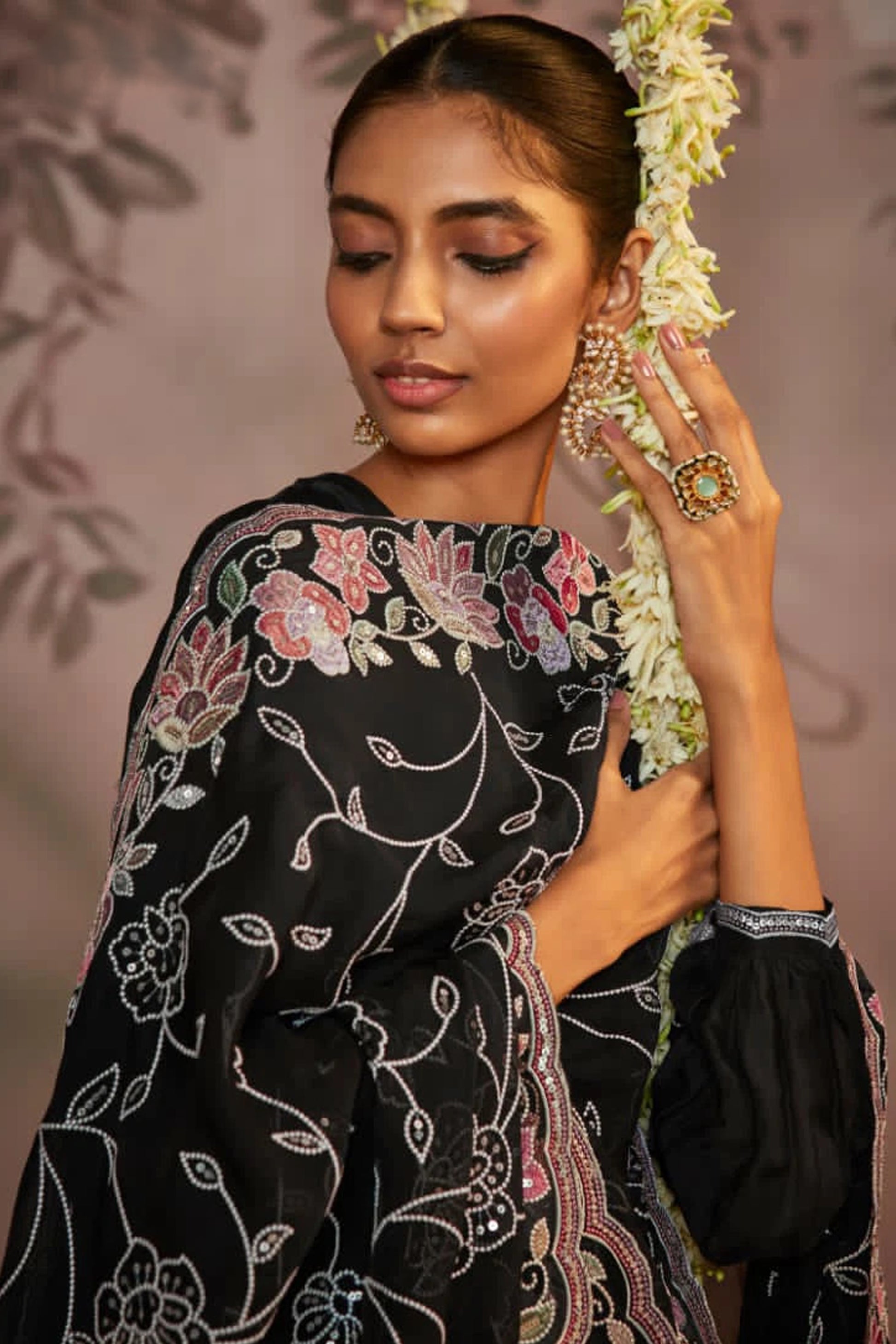 Black salwar kameez is always in fashion. It feels elegant and mysterious.

