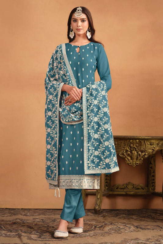 Blue salwar kameez feels calm and confident. Light or dark blue suits any time.
