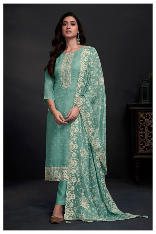 Blue salwar kameez feels calm and confident. Light or dark blue suits any time.
