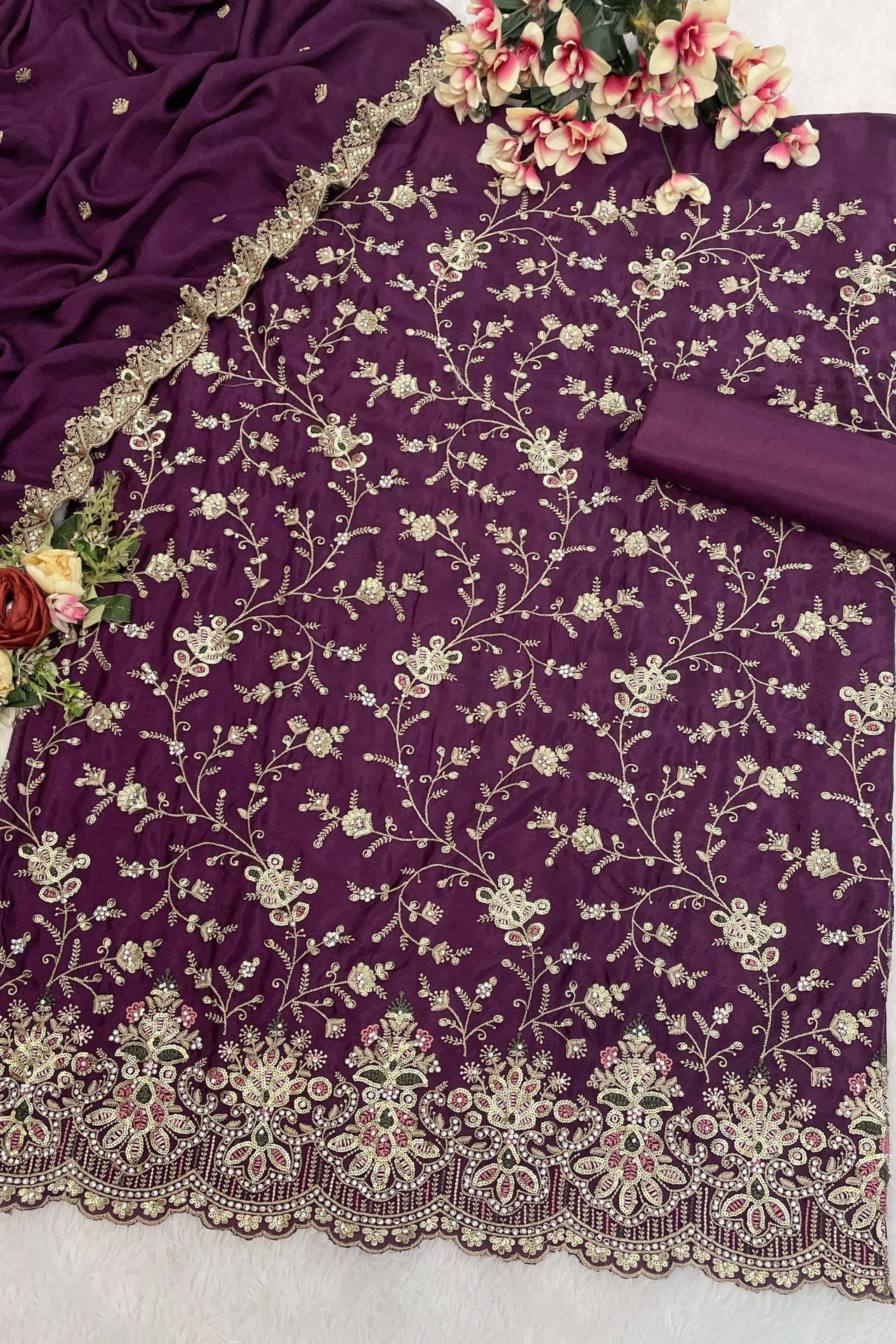 Celebrate cultural richness with finely detailed salwar kameez made to stand out.
